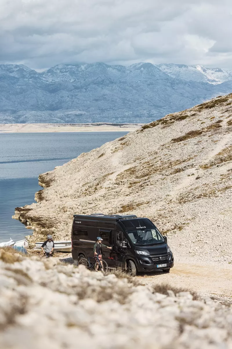 車輛外觀 - 側面展開